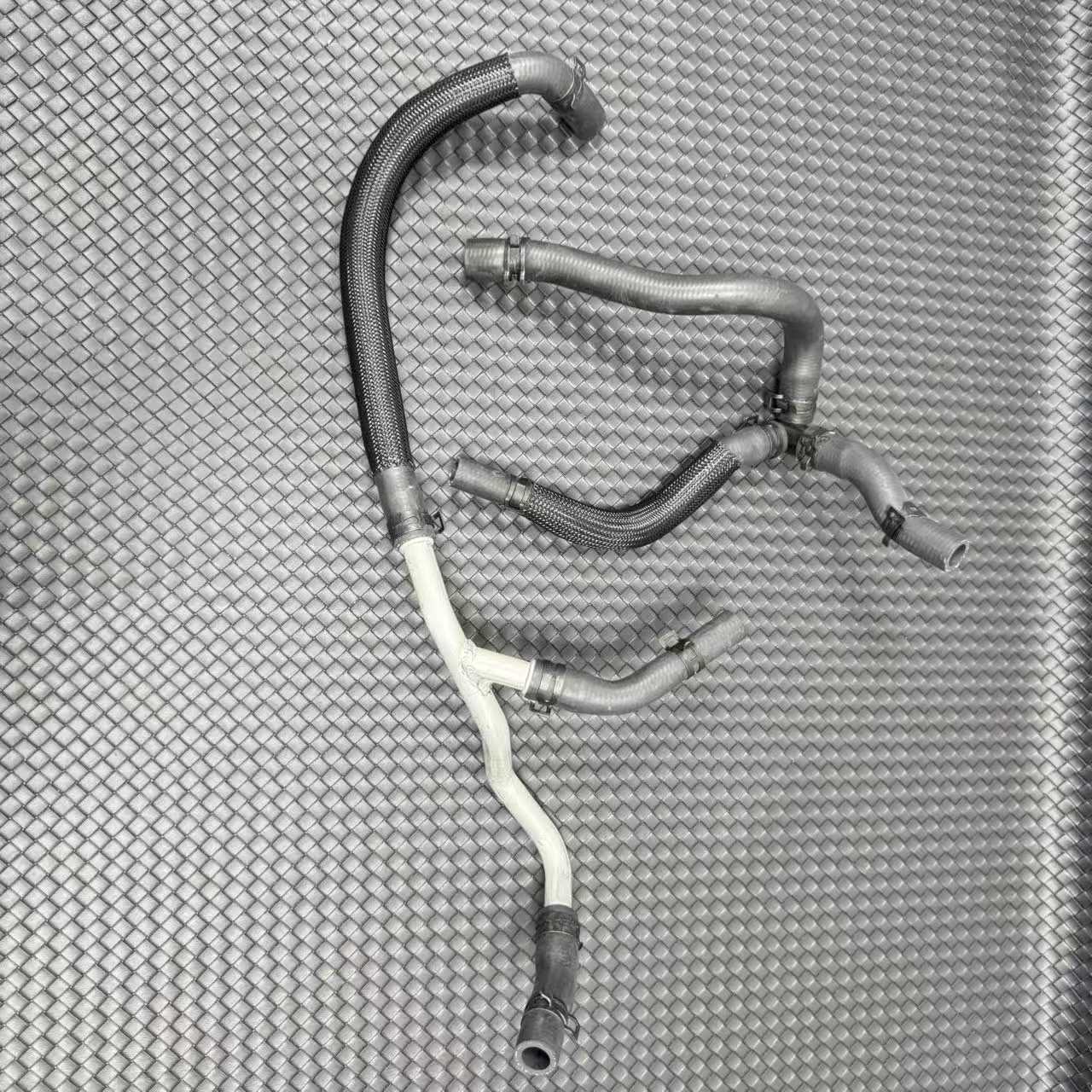 55038040AJ Heater Supply Return Hose for Dodge Durango 11-15