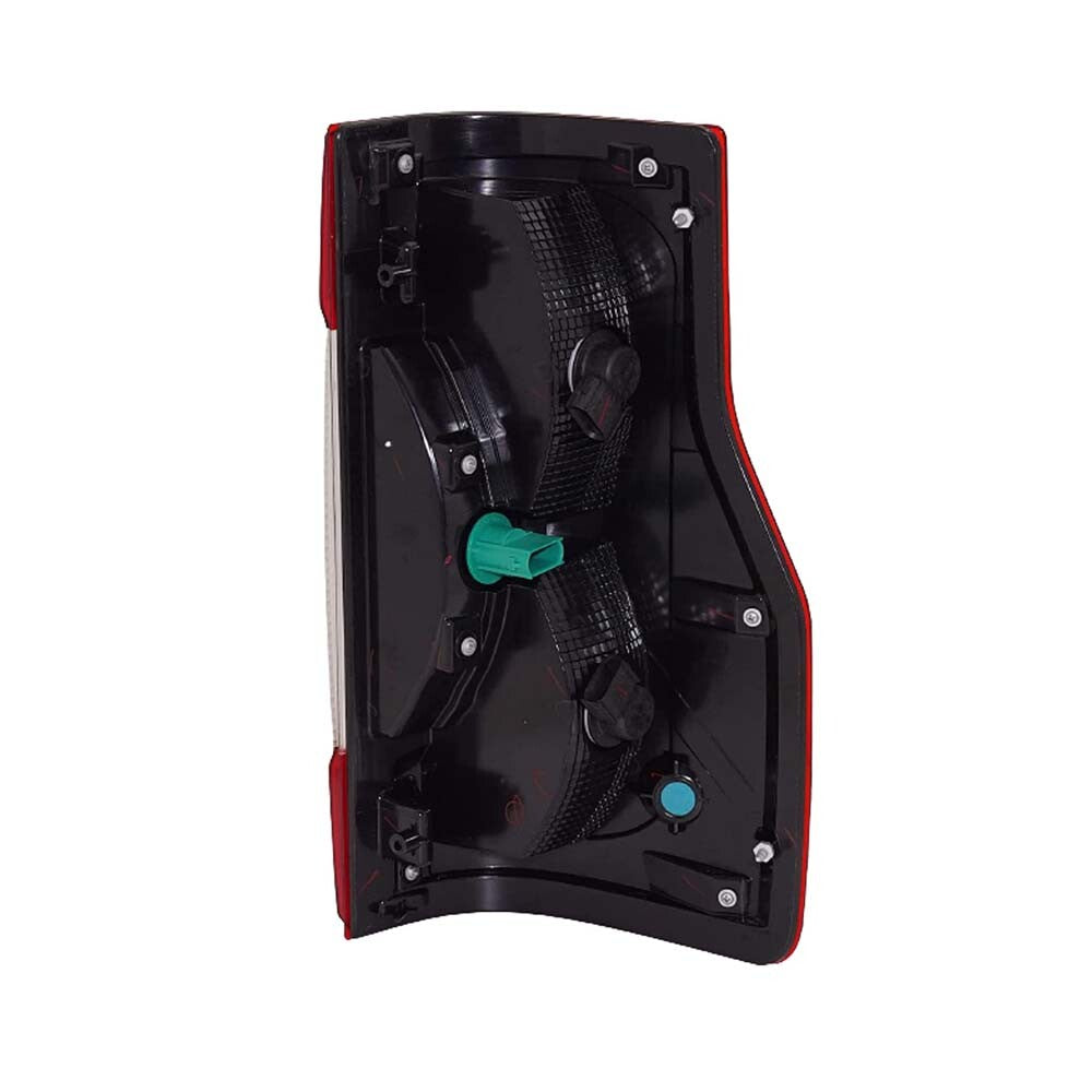 Right rear taillight without LED; includes LED blind spot monitoring; suitable for Ford F250 models 17, 18, and 19.