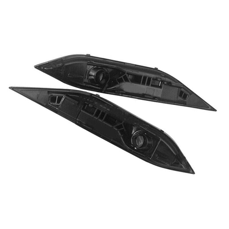 A pair of brand-new transparent side marker light lenses are compatible with the for Porsche 958 for Cayenne (2011-2014).