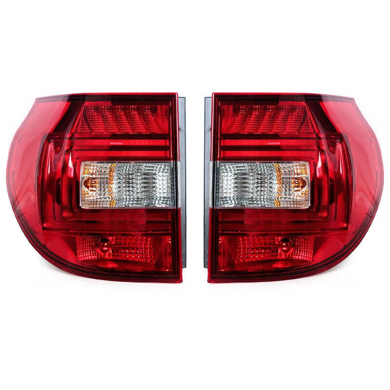 Applicable to for Skoda Yeti 2014 - 2017: Left taillight, bumper light, brake light, turn signal.