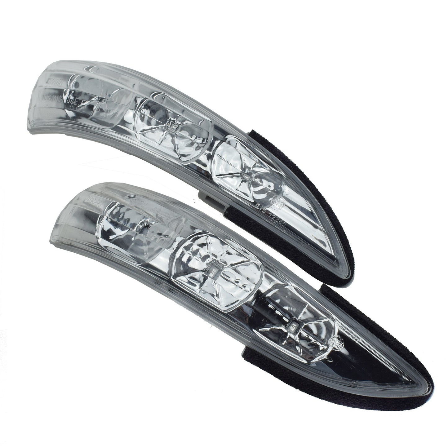 A pair of side mirror turn signals, suitable for HYUNDAI for GENESIS Coupe 2010-16, new.