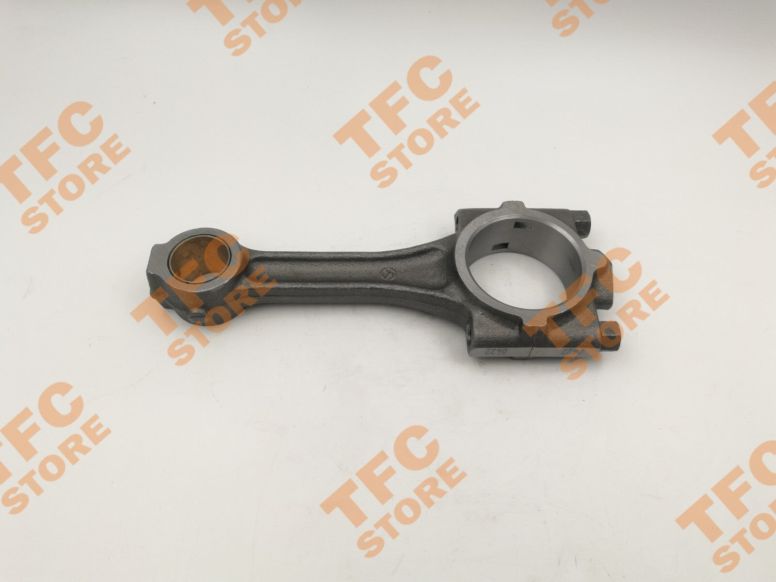 New Connecting Rod 15471-22012 15471-22013 for Kubota V1702 V1902 Engine