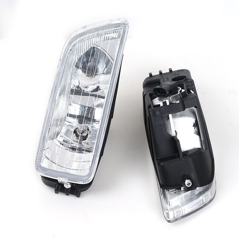 A pair of front bumper fog lights and driving light strip bulbs are suitable for Honda Accord models from 2003 to July 2007.
