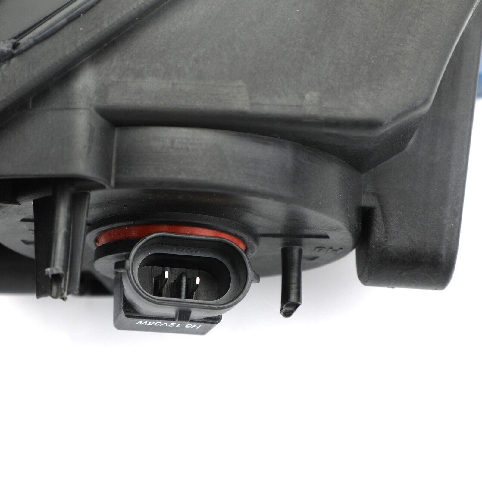 2-piece front fog light halogen + bulb kit suitable for 2013-2016 for Audi A5 S series S5 models.