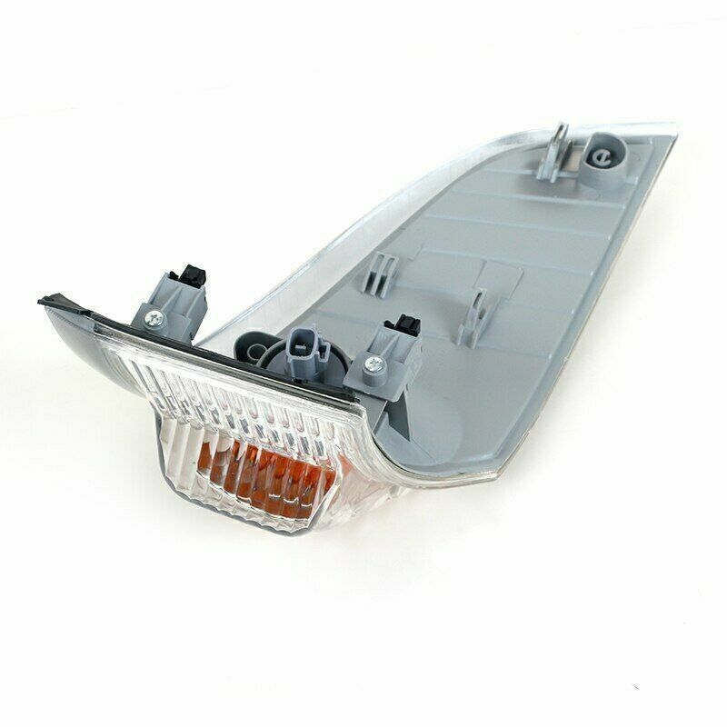 Front strobe indicator light for Mitsubishi Canter V models 2005-2012