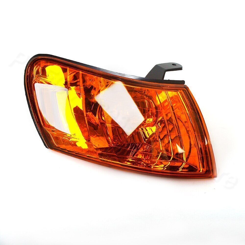 Dual front corner lights for 1993-1997 for Toyota for Corolla AE100, E100, and AE101 models.