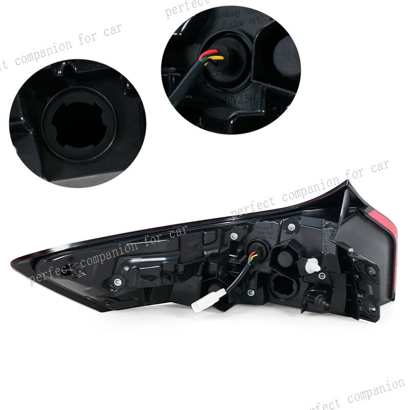 Left Outerside taillight and rear brake/turn signal light applicable to for Nissan Rogue 2021 and 2022 models.