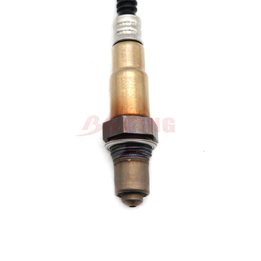 One 7861-93-3320 water temperature sensor is suitable for Komatsu PC130-7 and PC200-7 excavators.