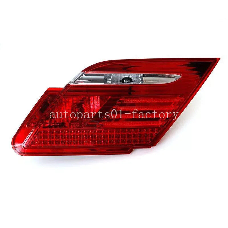 1Rear Right Inner Tail Light Signal Lamp for BMW 7 Series E65 E66 2005-2008