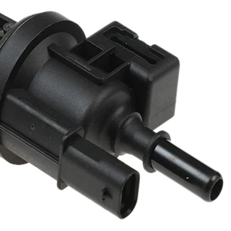 Fuel tank breather valve suitable for BMW 330e F30 2.0L hybrid 2017 0280142544 7643106