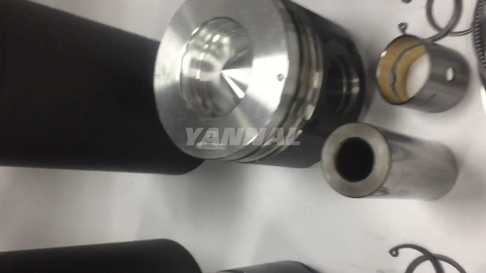 New 4M50/4M50T Overhaul Kit with Valves for Mitsubishi Engines