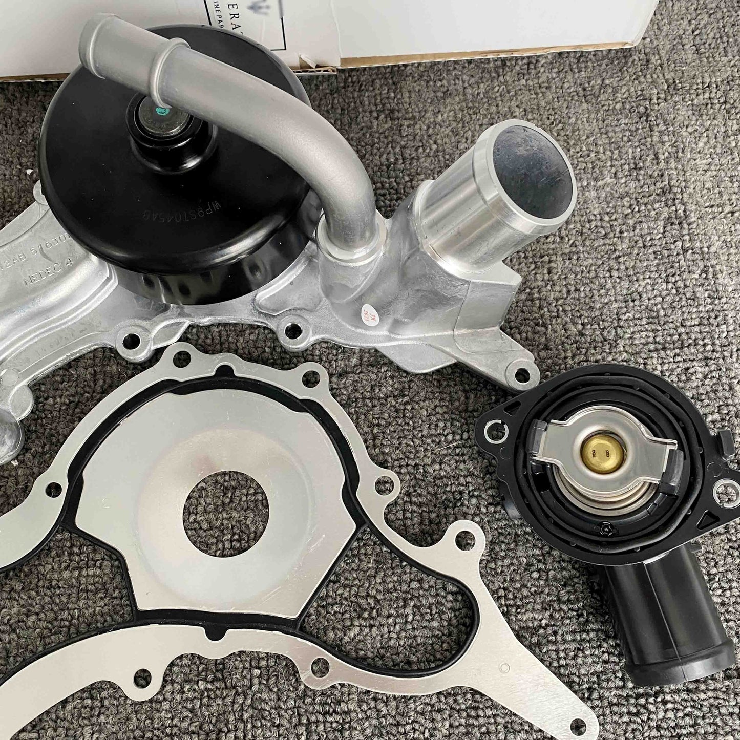 Water pump with thermostat suitable for Maserati Ghibli for Levante Quattroporte 3.0T V6 engine