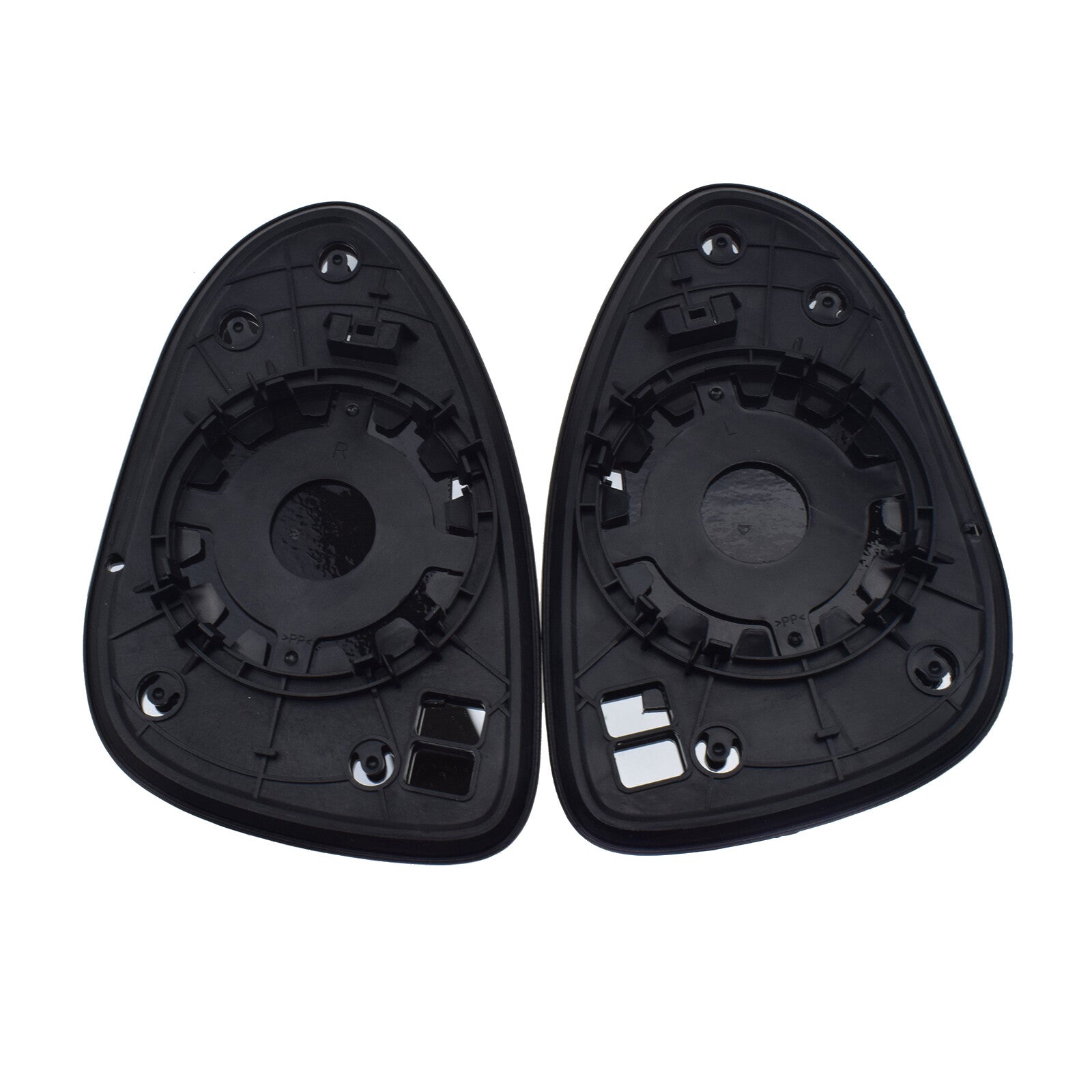 A pair of left and right mirror glass panels are suitable for Chevrolet Aveo 2011-2018 1.6L L4