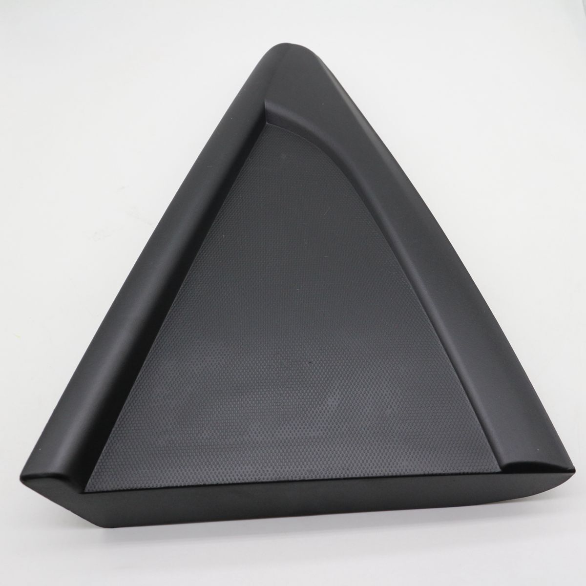 1. Rear right side decal assembly 95991481, suitable for Chevrolet for Cruze 2013-2016.