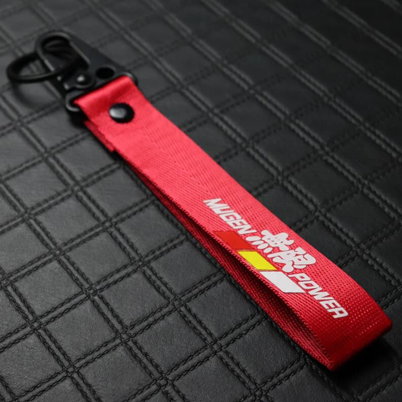 Car keychain metal key ring badge lanyard red Mugan suitable for Nissan