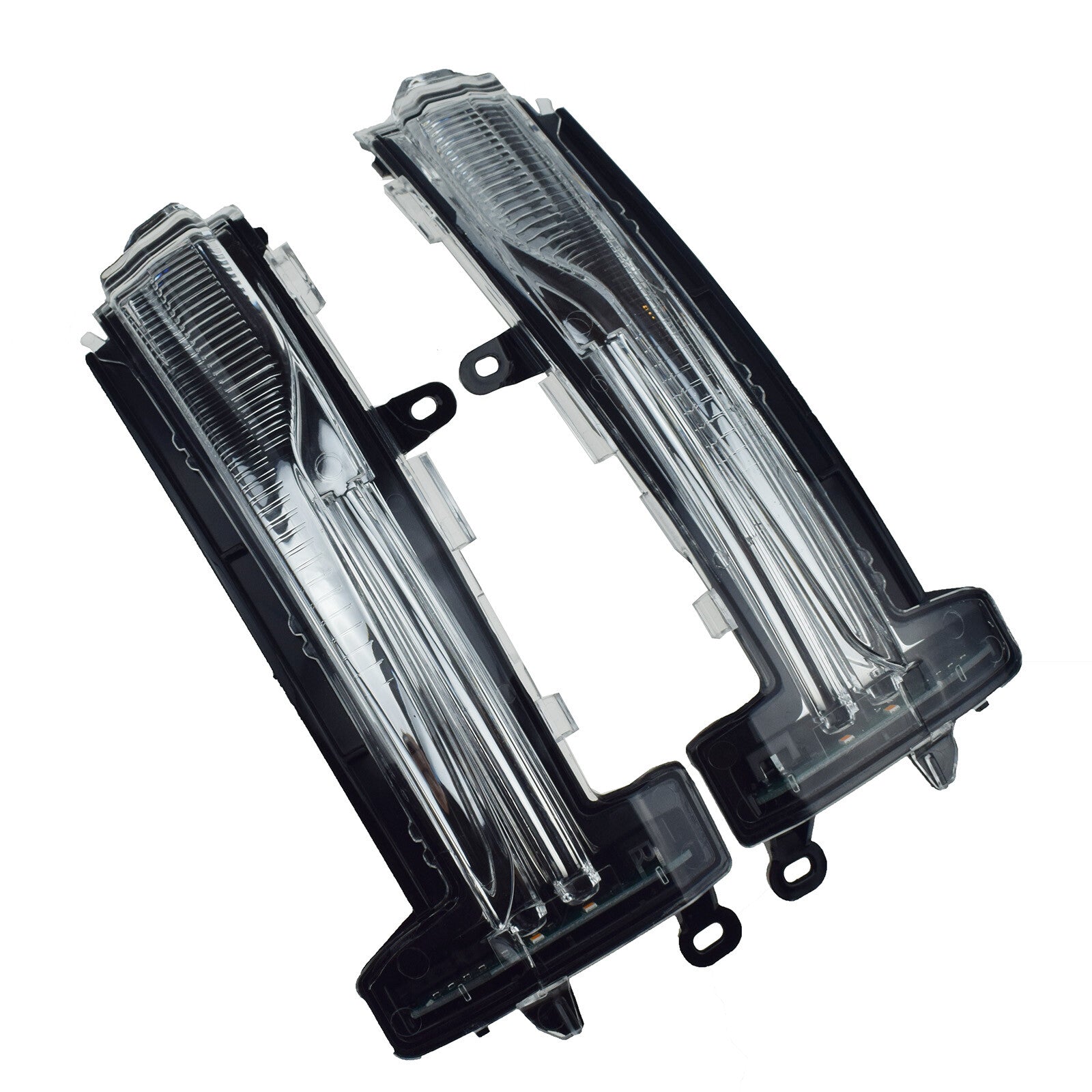 A pair of front left and right LED turn signals are included for the for Volvo XC60 (2014-17).