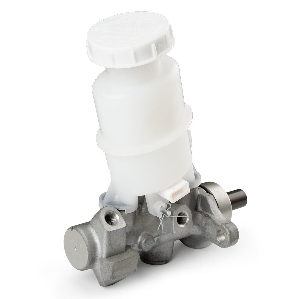 One brake master cylinder pump suitable for Mitsubishi Pajero IO 2.0 1998 - 2002 MR370247