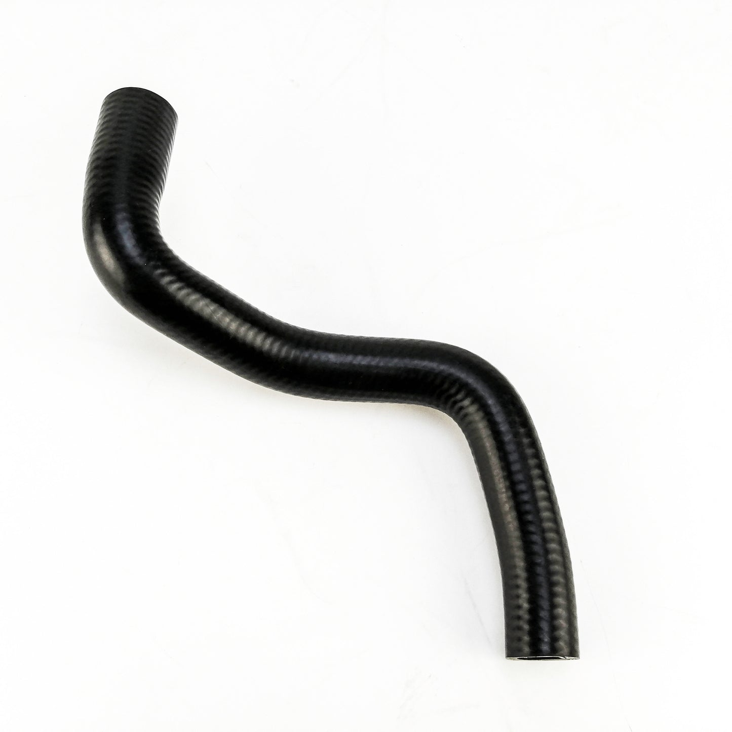 Engine coolant hose 2465010258 is suitable for Mercedes-Benz CLA/GLA/A/B