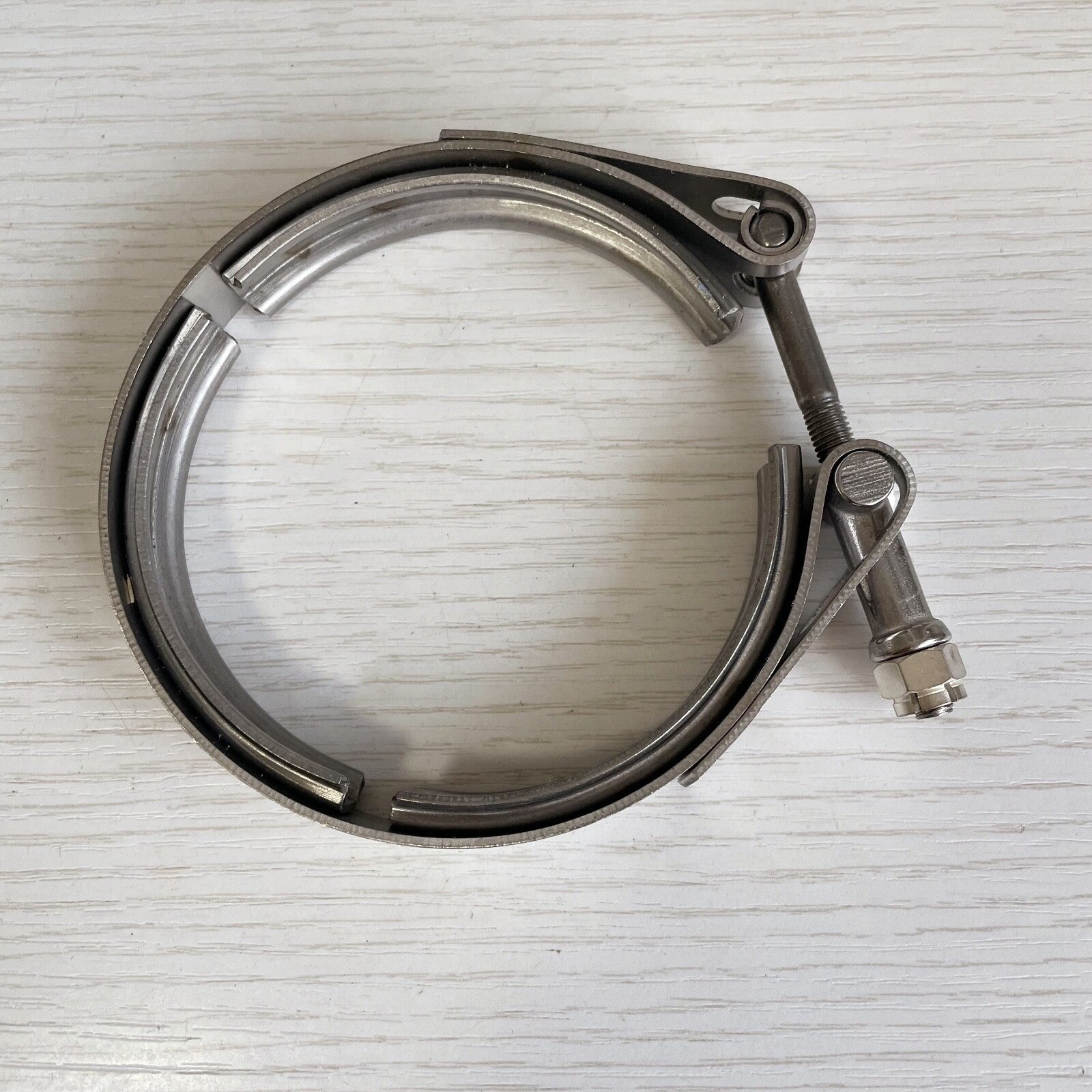 G30 turbocharger turbine V-band clamp from bearing housing to turbine housing