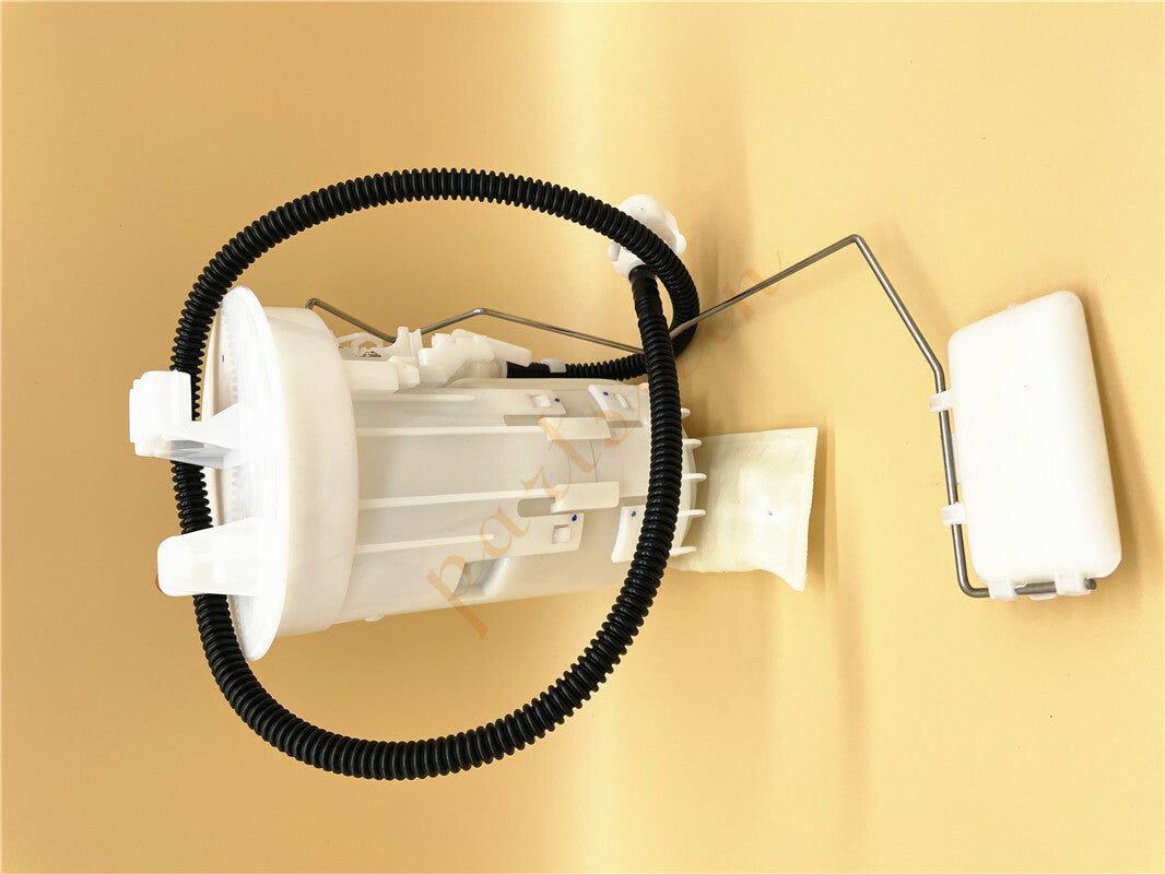 One electric fuel pump assembly is suitable for Nissan X-Trail T30 QR25 2002-2005.