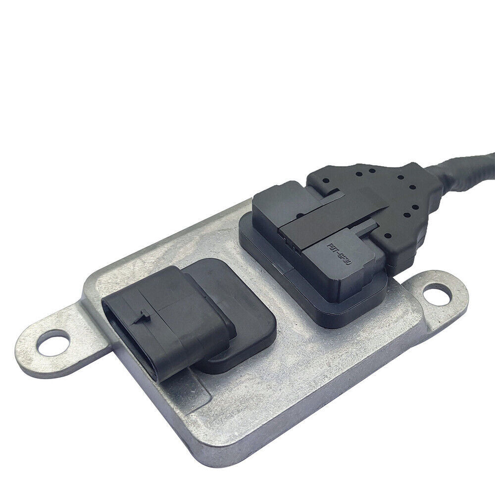 One-pack of new NOX sensor ML239299 5WK97200 for Mitsubishi Canter/Fuso 12V.