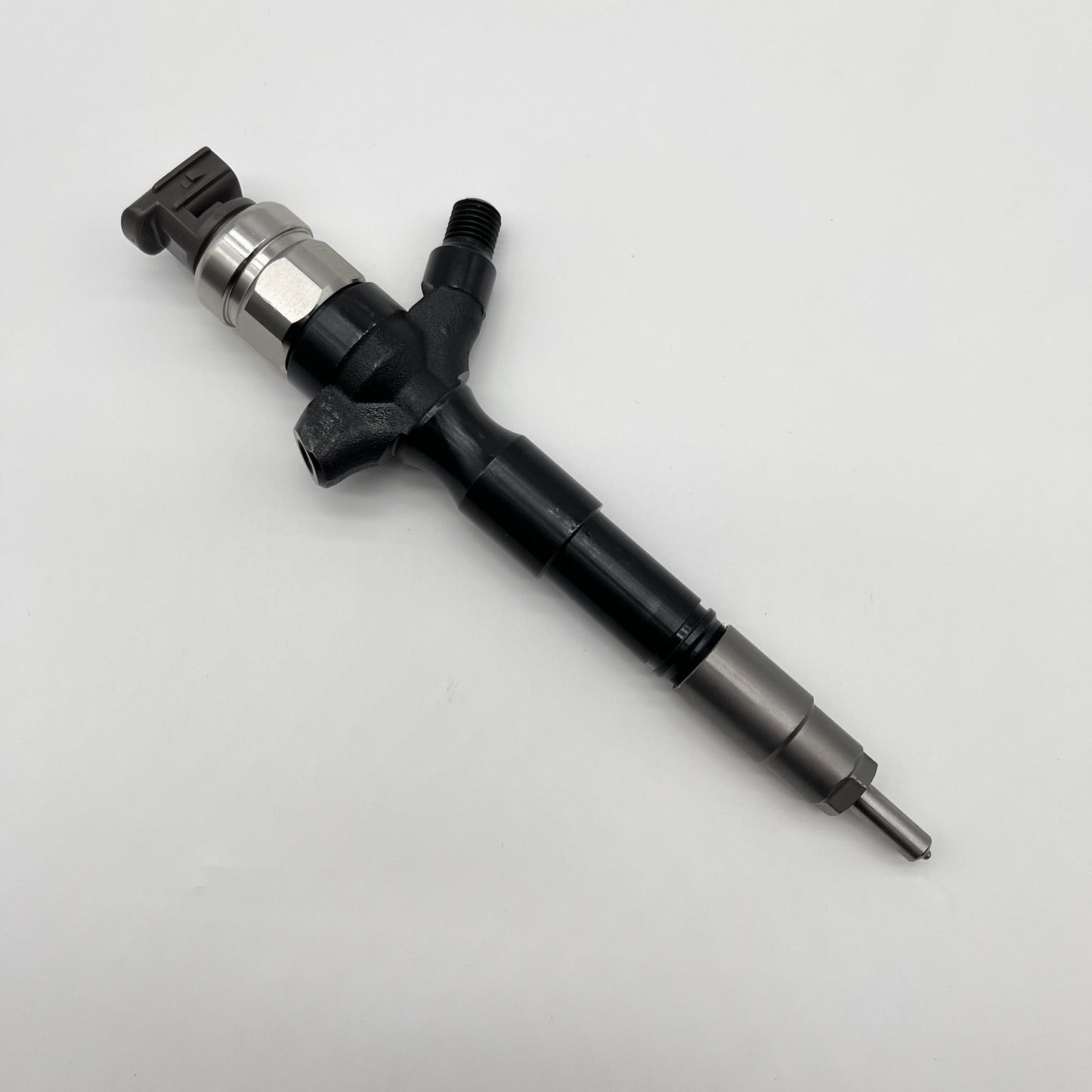 4X Common Rail Diesel Fuel Injector 095000-7410 23670-39215 for Toyota Engine