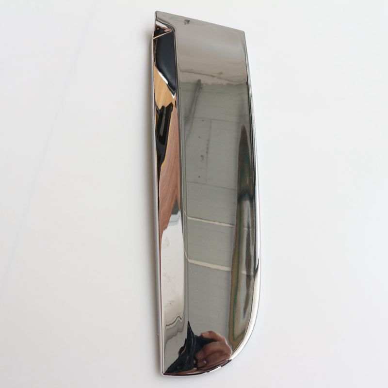Chrome rear C pillar trim on the right side, 832803W010, for Kia Sportage 2011-2015.