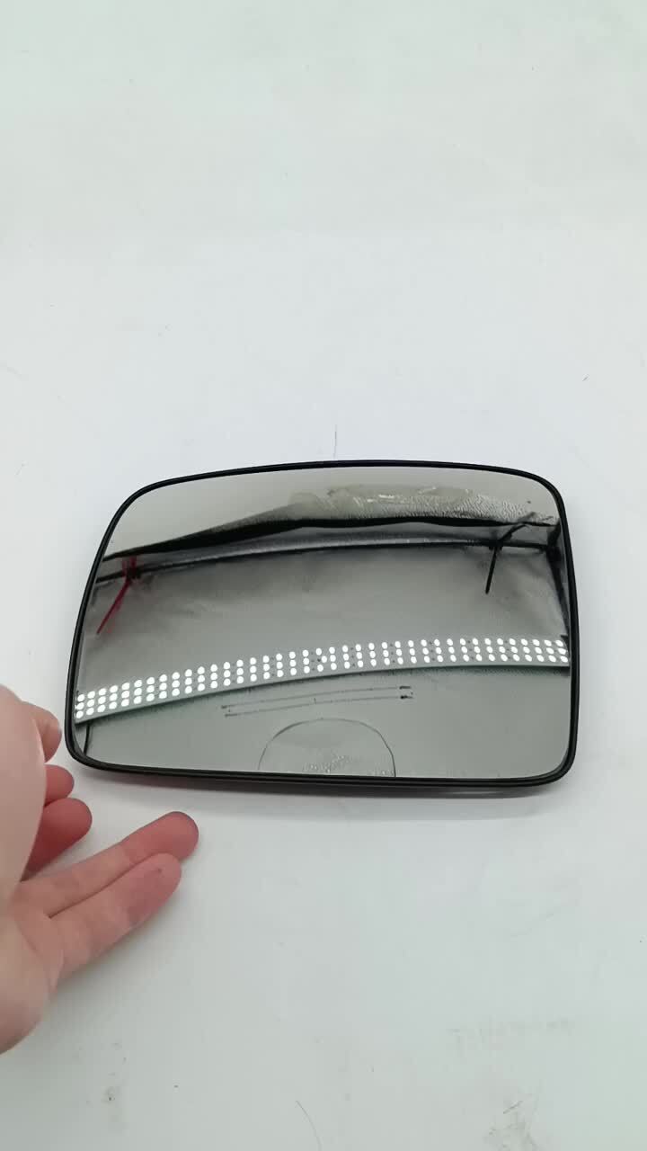 LR017070 1 Left Hand Mirror Glass for Land Rover LR2 / LR3 for Range Rover Sport