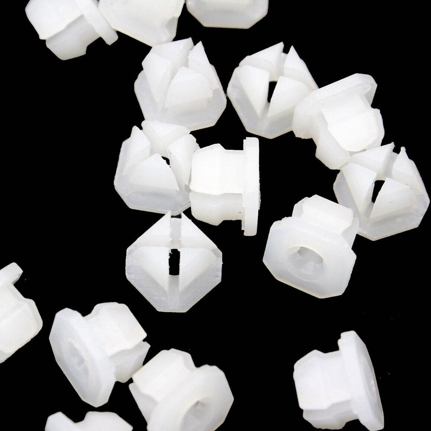 35 Nylon Trim Screw Nuts 5/16 Square Hole Plastic Grommets For GM 3893980 347347