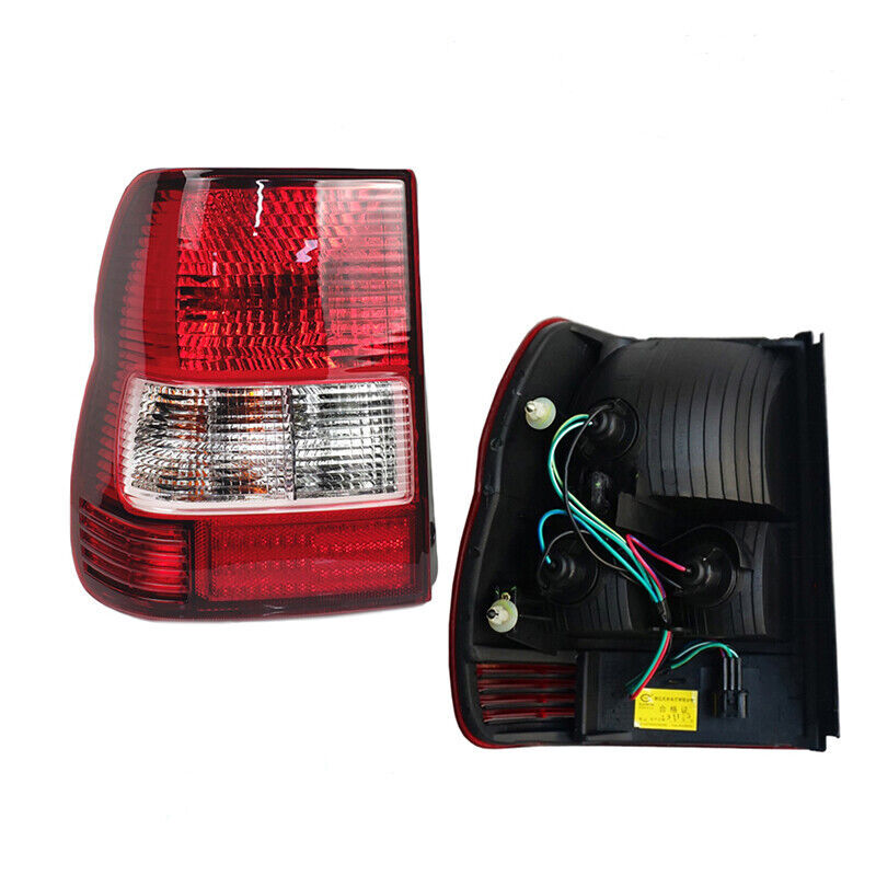 One left rear brake taillight for Mitsubishi Pajero models from 1998 to 2007.
