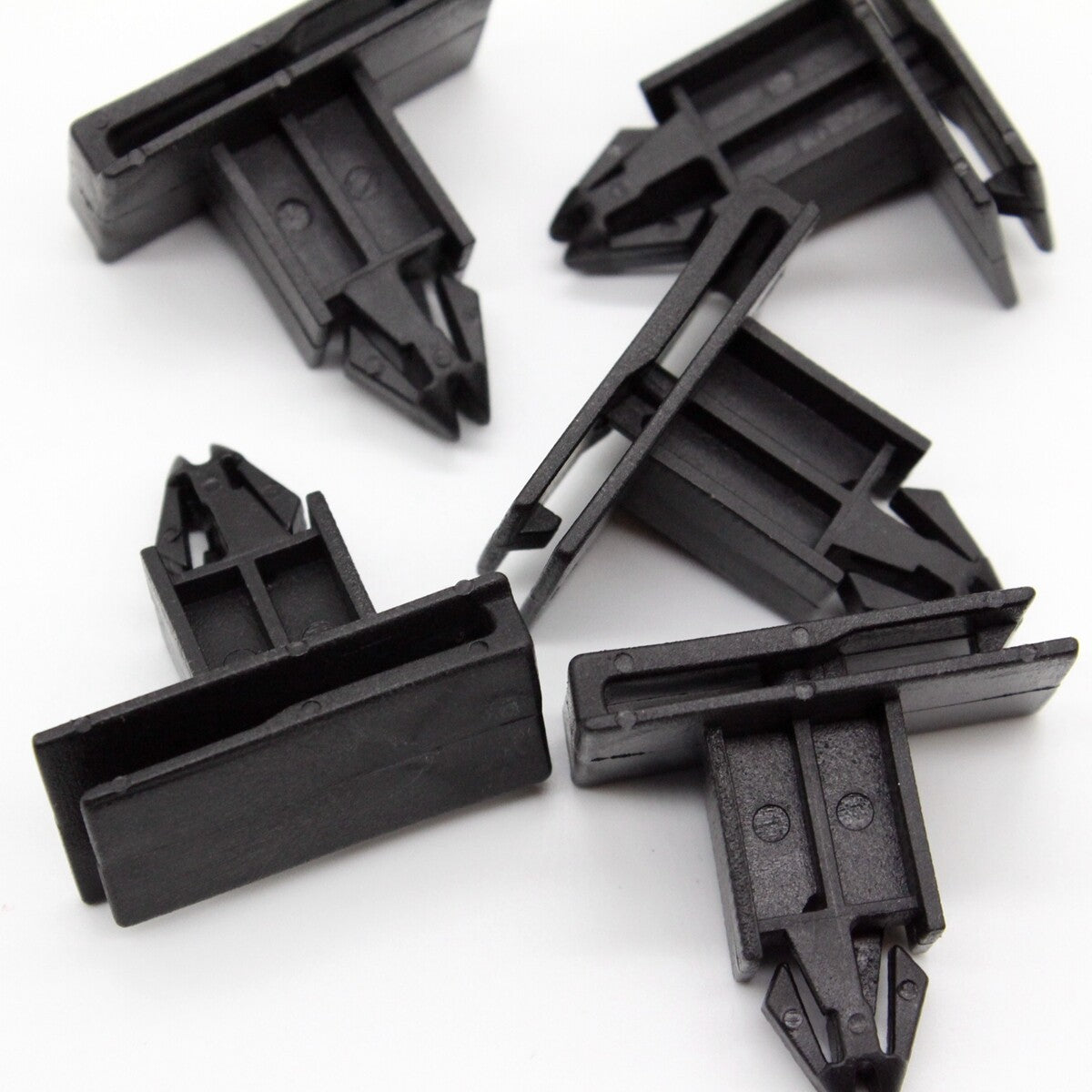 10 Black Nylon Rocker Panel Moulding Clips For GM 10431761 Impala Lumina