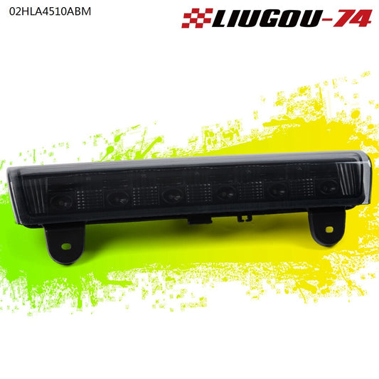 Suitable for 00-06 for Chevrolet Suburban Tahoe for GMC for Yukon LED third brake light smoke.