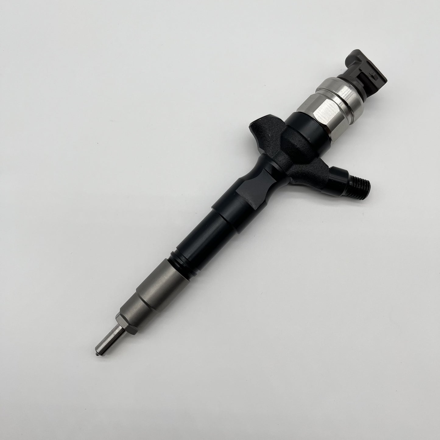 4X Fuel Injector 095000-6760 23670-30140 2367030140 for Toyota Hilux LandCruiser